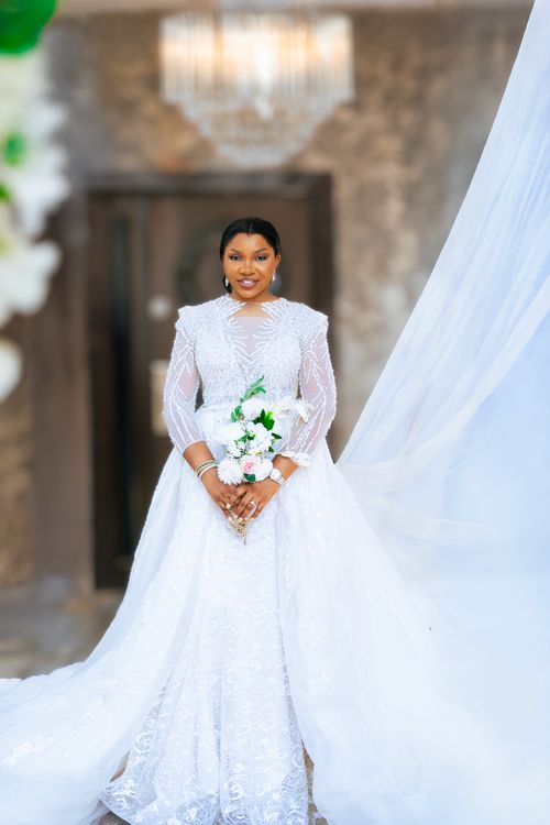 Elegant Bride in White Lace Wedding Dress · Free Stock Photo