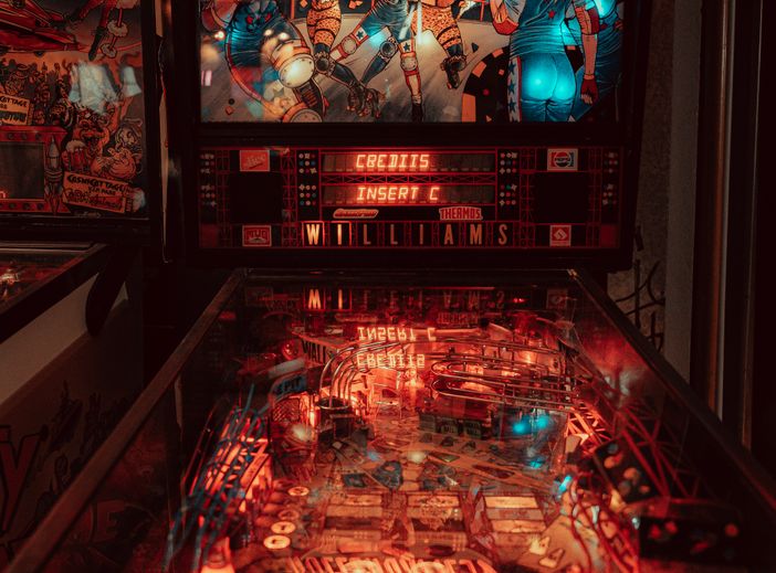 Online Casino: Spielautomaten und Live-Spiele im Überblick