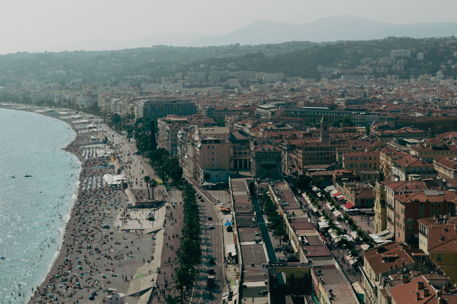 Promenade des Anglais et baie de Nice