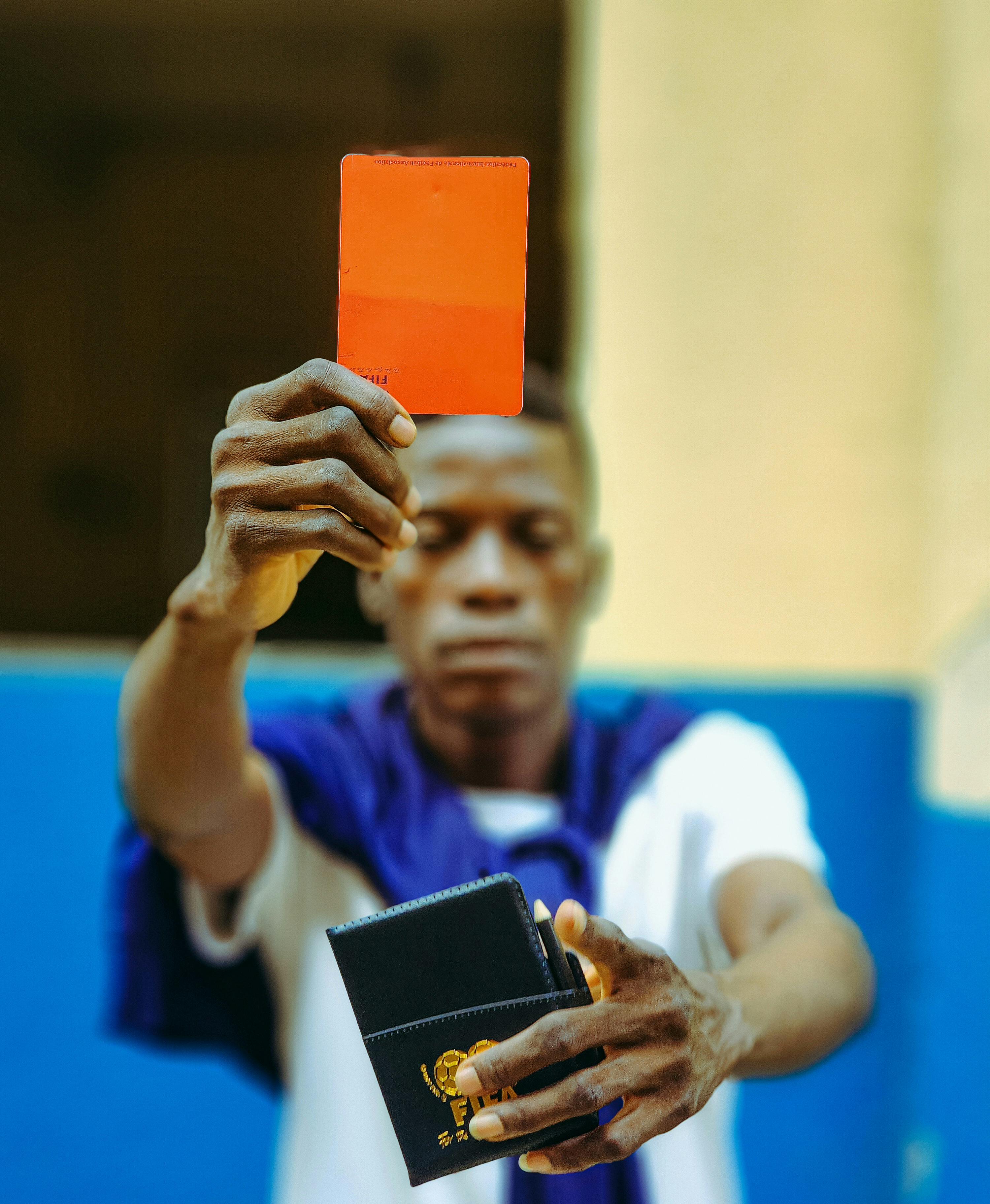 체크카드 분실 시 즉각적인 조치