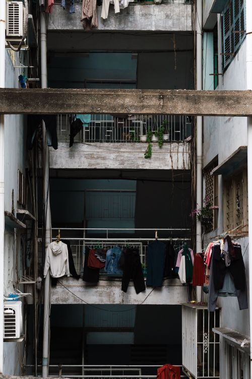 High Rise Daundry Urban Laundry Scene in High Rise Building · Free Stock Photo