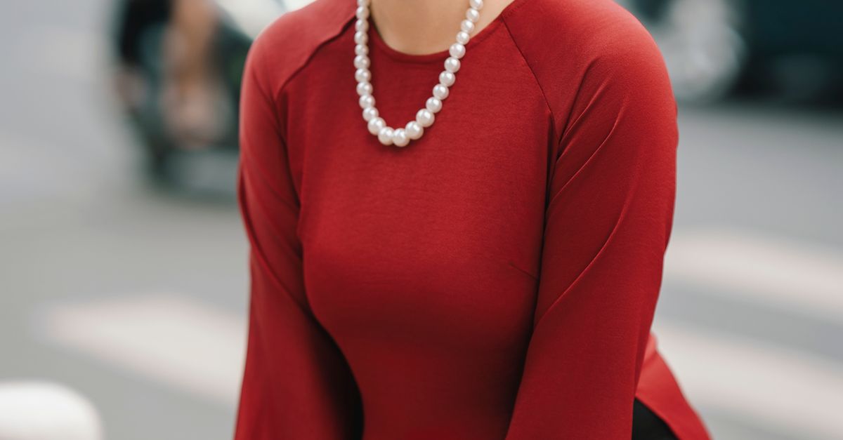 red dress pearl necklace Pearl Necklace Red Dress
