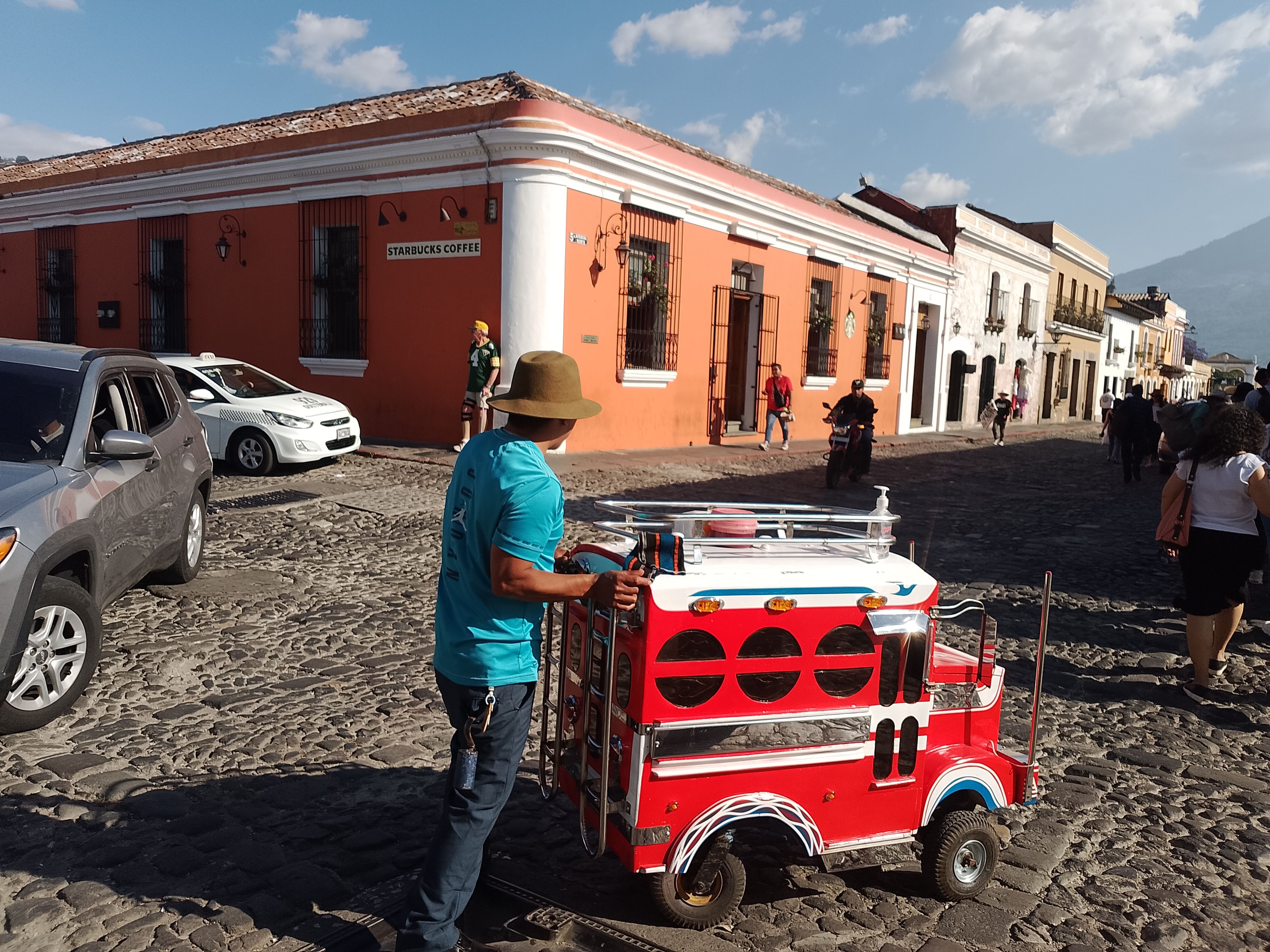 Antigua Guatemala — Getting Around on a Budget
