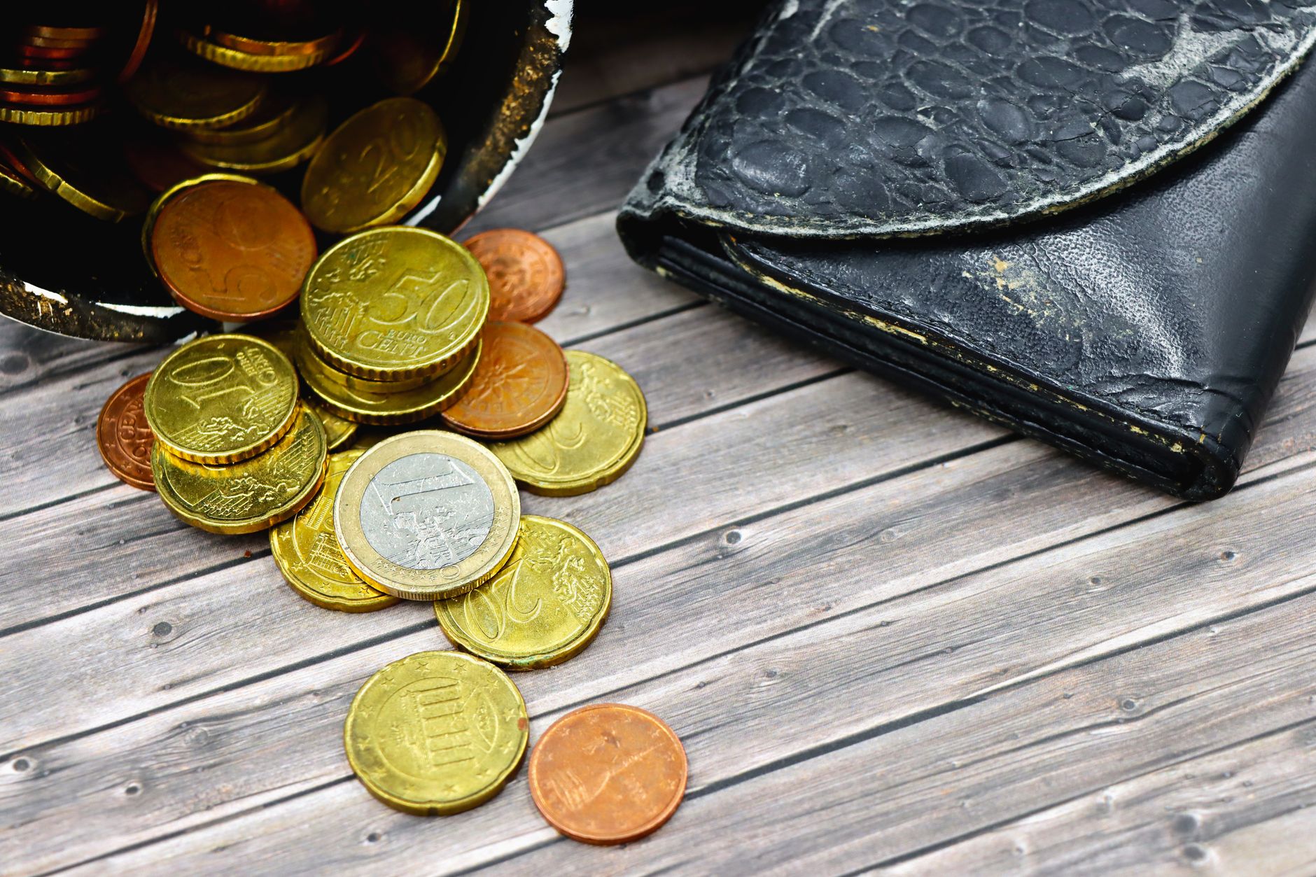 17 Proven Ways to Save Money Every Month (Without Feeling Deprived)