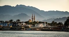 Beautiful mosque with mountains in the background, Dahab, Egypt.