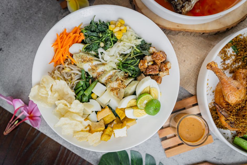 Gado-Gado Siram: Lebih dari Sekadar Lezat, Juga Sehat! Gado-Gado Siram: Lebih dari Sekadar Lezat, Juga Sehat!