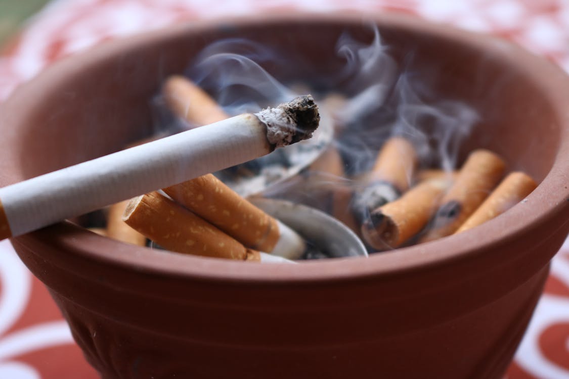 Free stock photo of ashtray, cigarette, cigarette butt