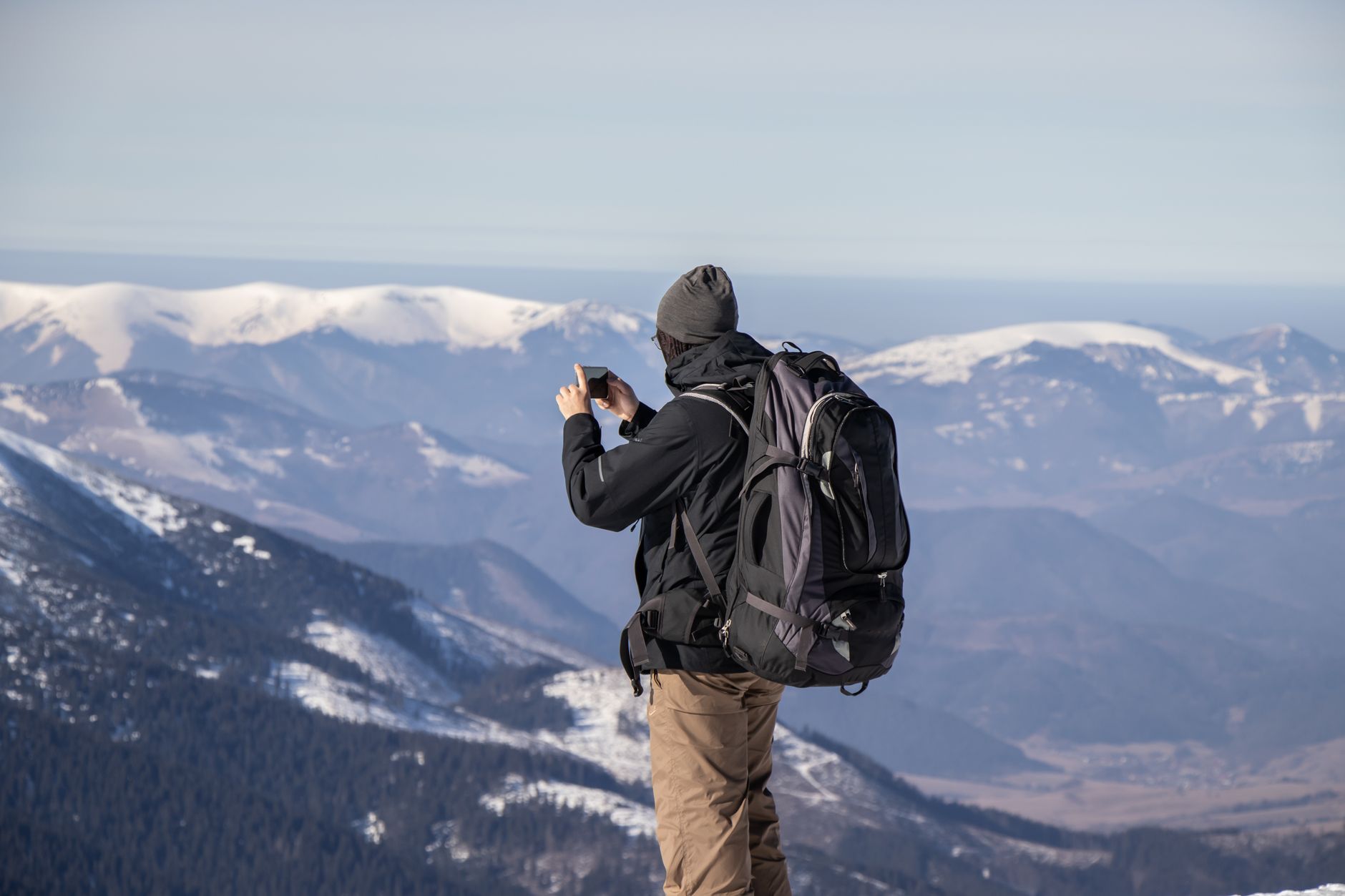Relógio GPS com SOS por satélite: recurso útil ou exagero para trekking?