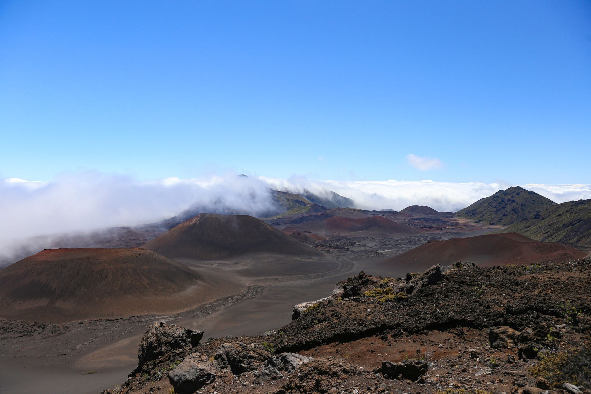 Halemaʻumaʻu Crater Overlook