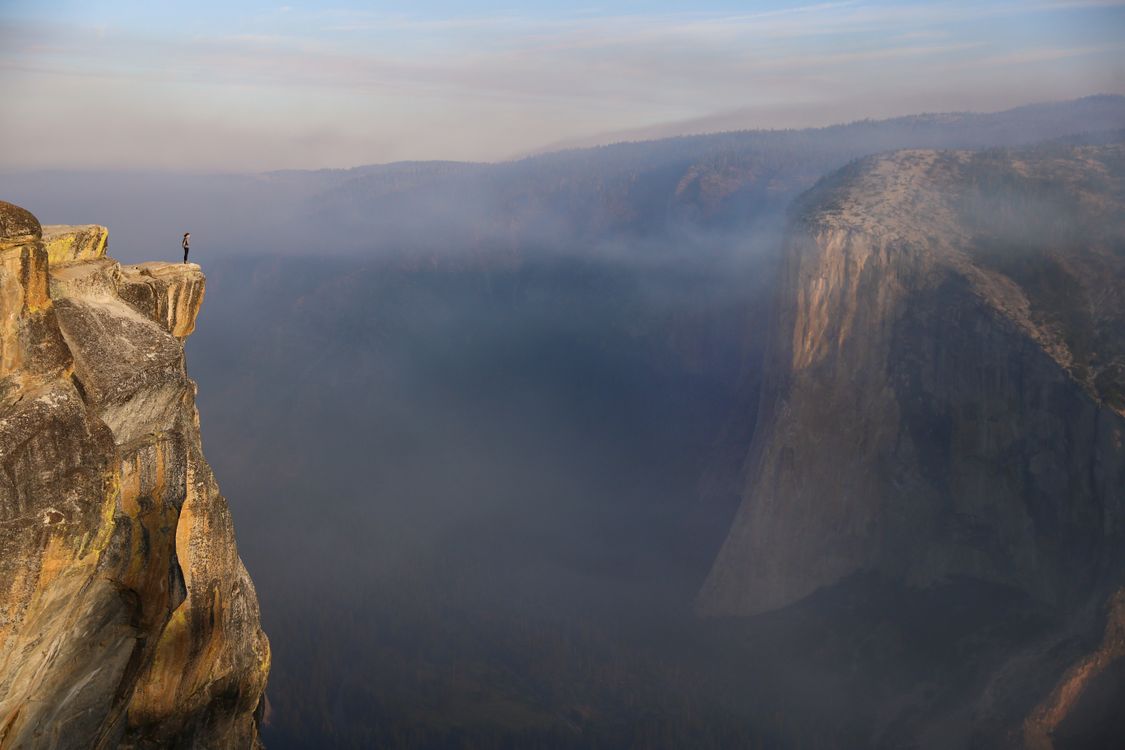 Taft Point Railing Dramatic View from Taft Point in Yosemite · Free Stock Photo