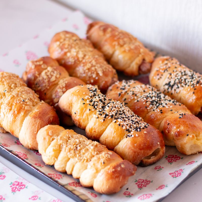 Crescent Roll Pigs in a Blanket with Honey Mustard Dip
