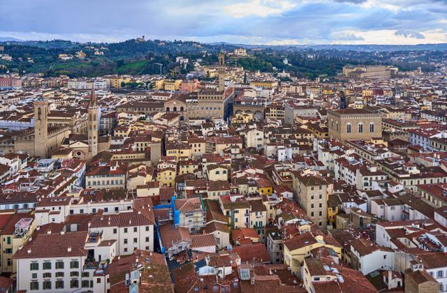 A captivating aerial view of Florence showcasing its historic architecture and iconic landmarks. — arriving in Firenze