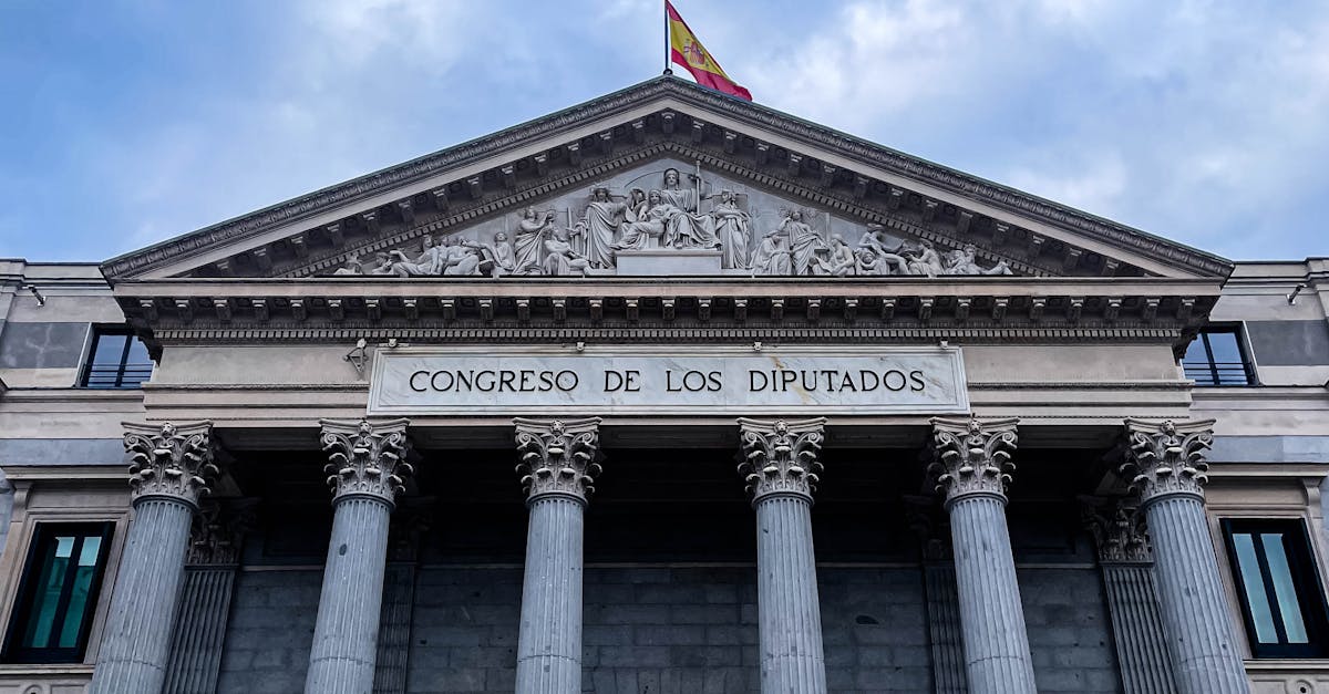 立法院院會持續癱瘓 朝野立委罷免海報戰