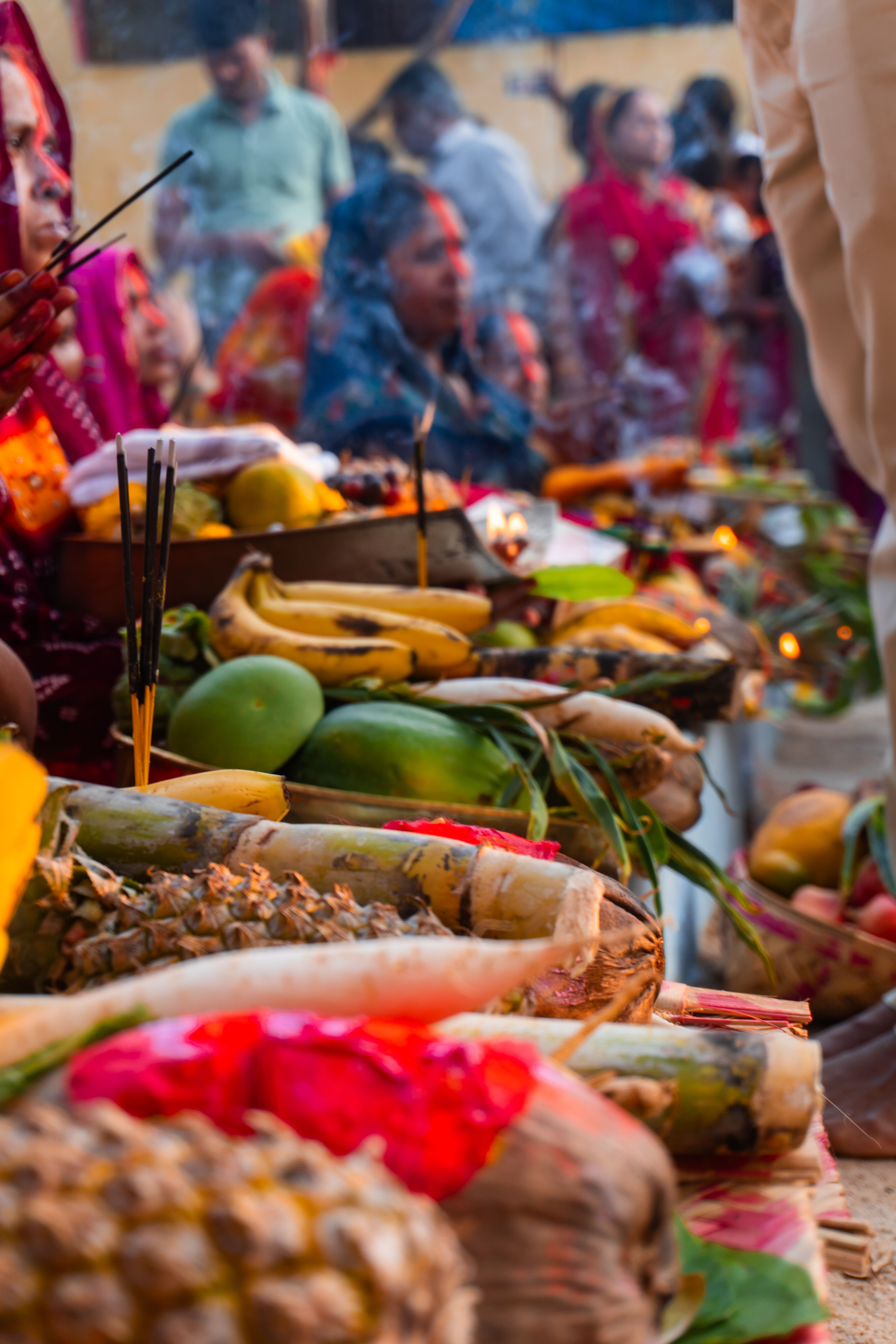 Vibrant Indian Market with Fresh Produce and Incense · Free Stock Photo