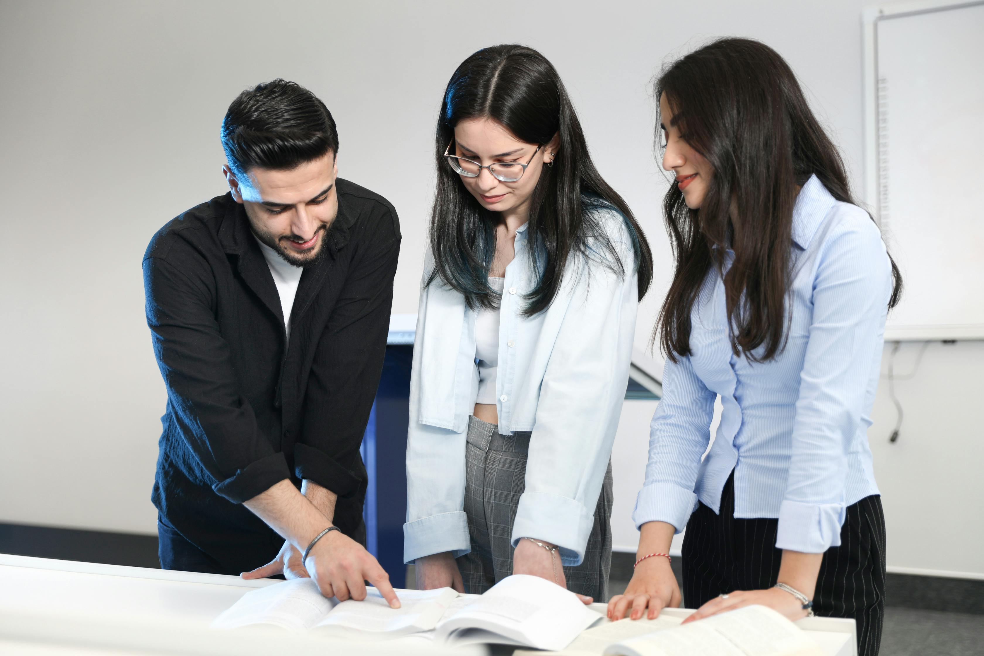 k-12 learning — Photo by Yusuf Çelik on Pexels