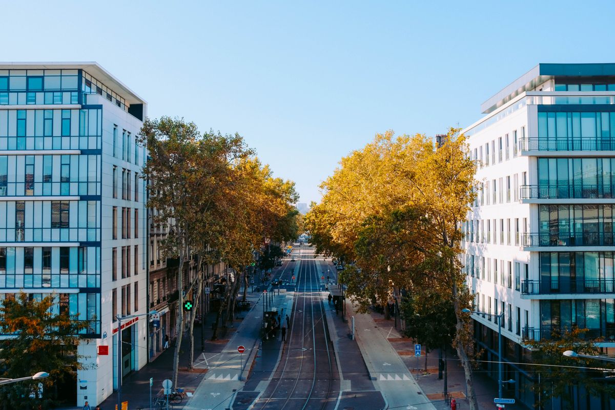 EliseAI : l'IA qui révolutionne la gestion immobilière et la santé