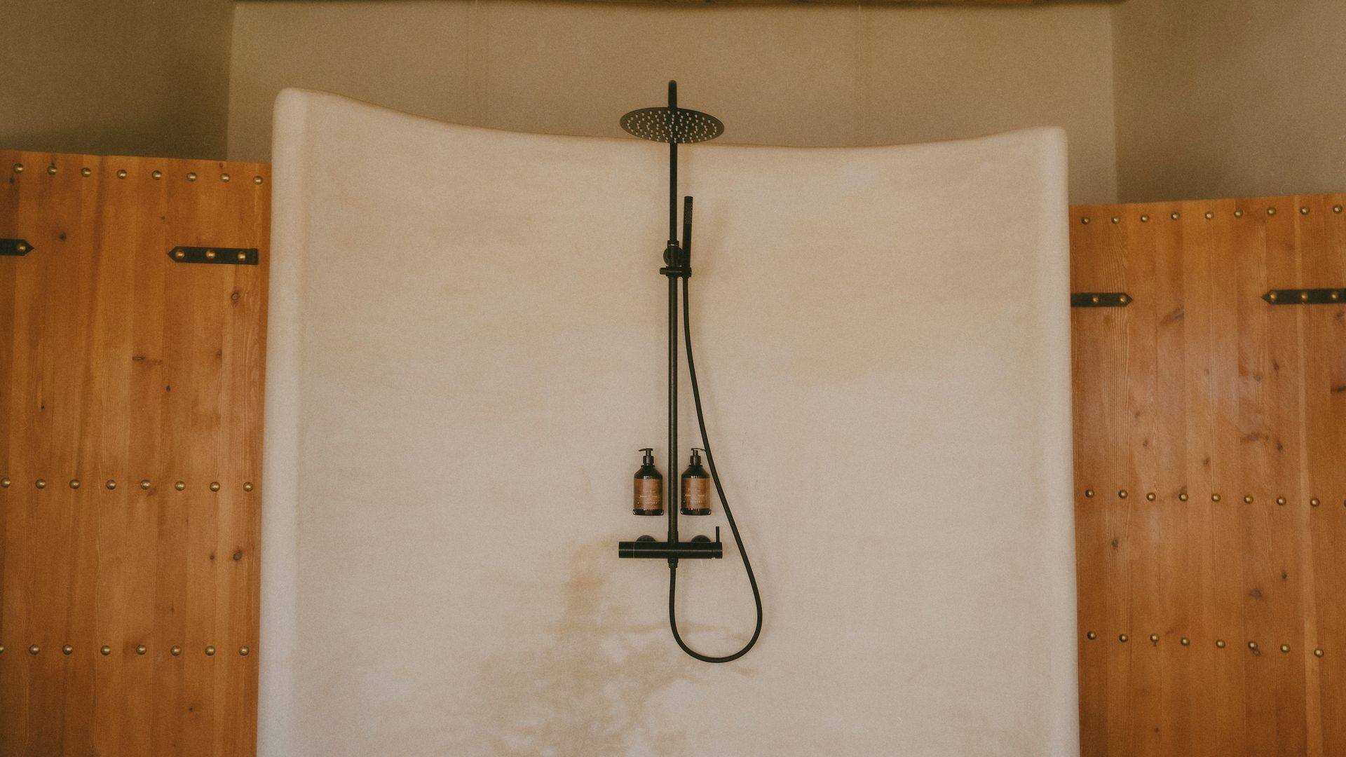 Bathroom Design in Cyprus: What Works and Why — illustrasjonsbilde