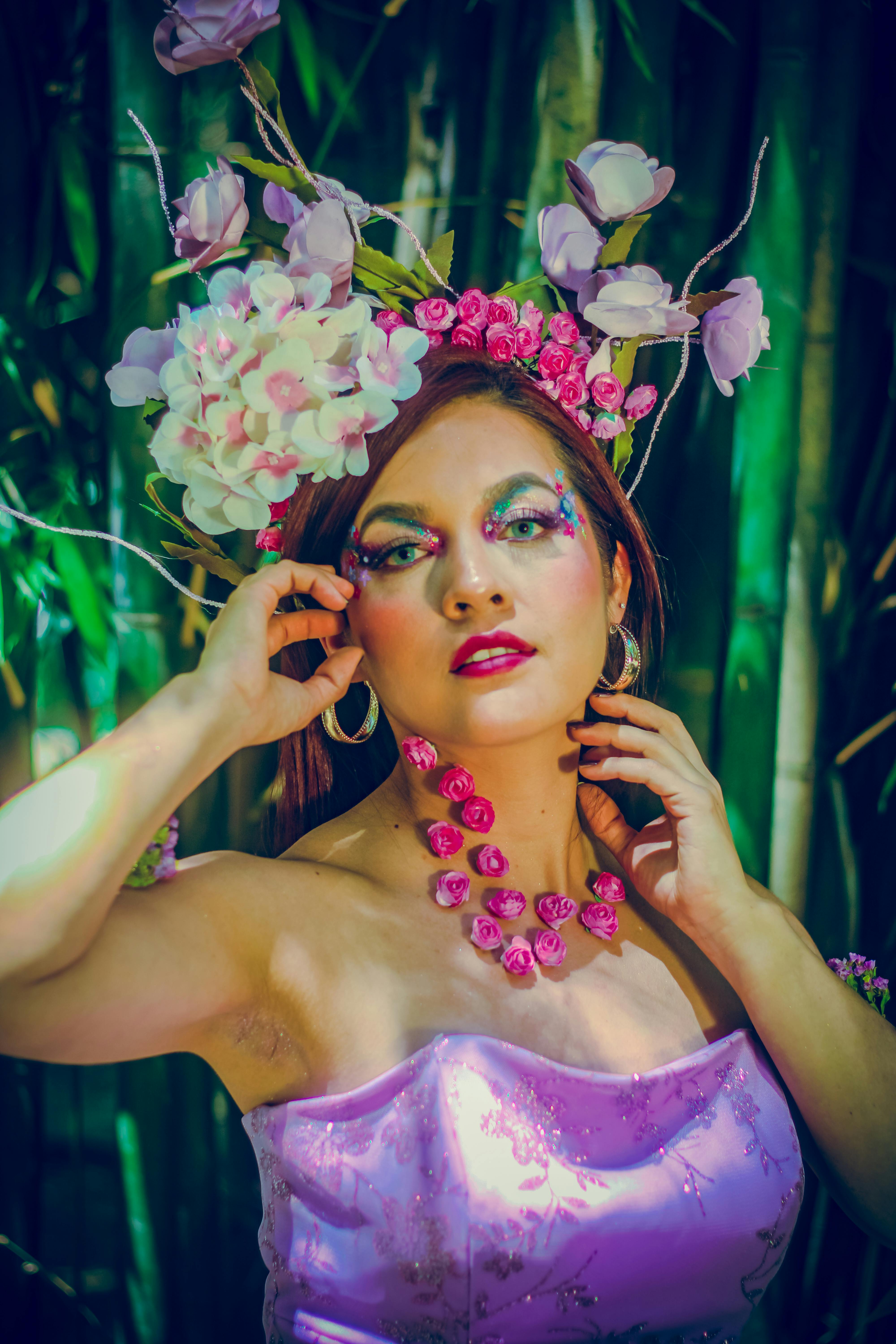 How To Apply False Eyelashes For A Natural Day Look.