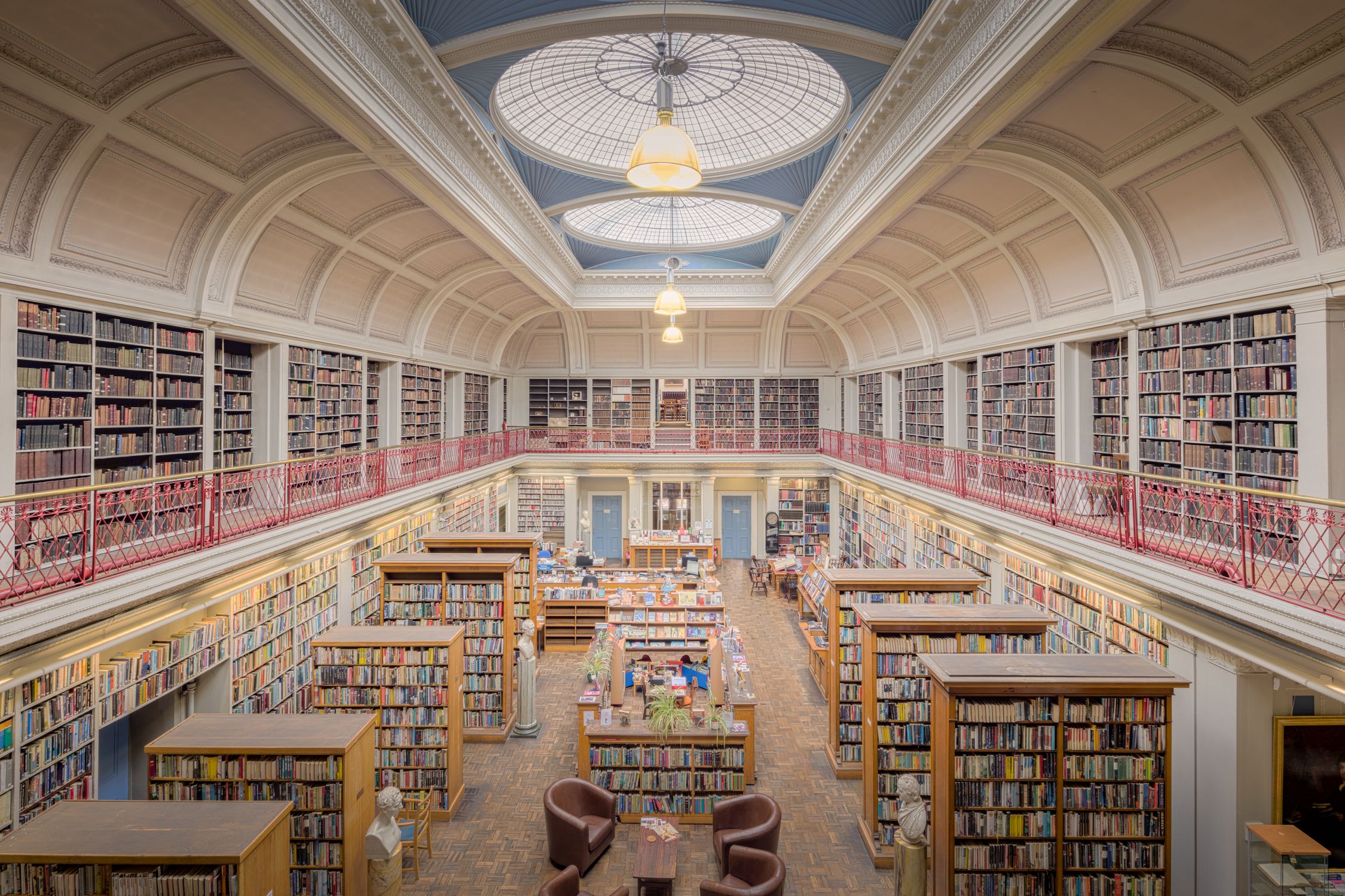 Elegant Historical Library Interior with Bookshelves · Free Stock Photo