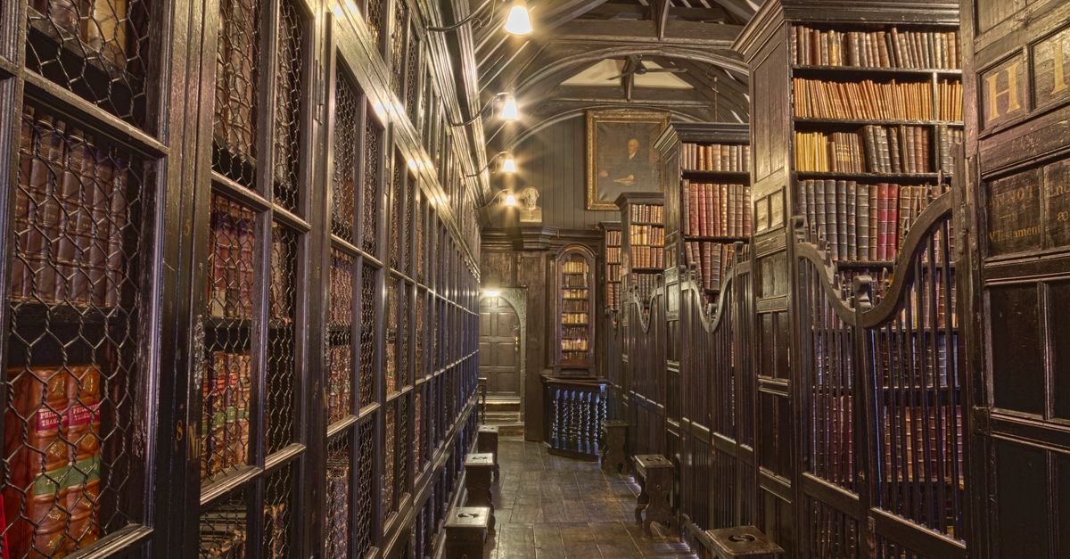 Manchester Hidden Library Historic Chetham's Library Interior in Manchester · Free Stock Photo
