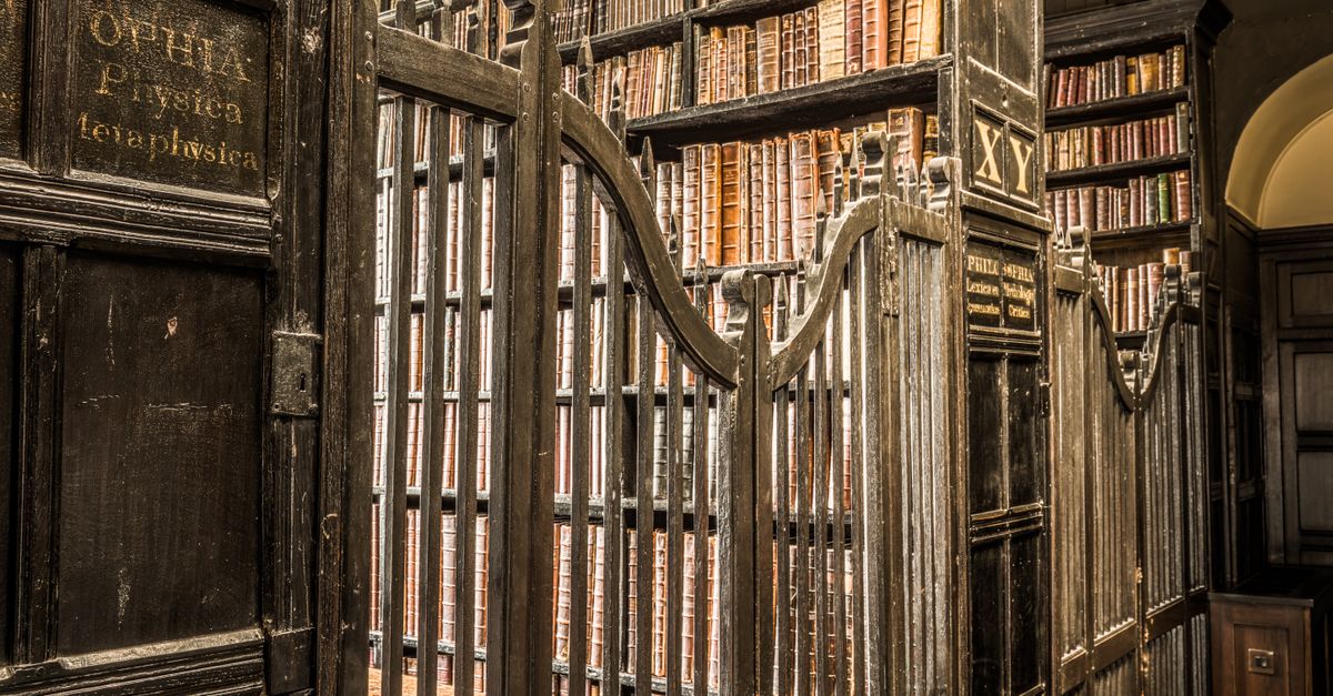 Manchester Hidden Library Historic Chetham's Library Interior in Manchester · Free Stock Photo