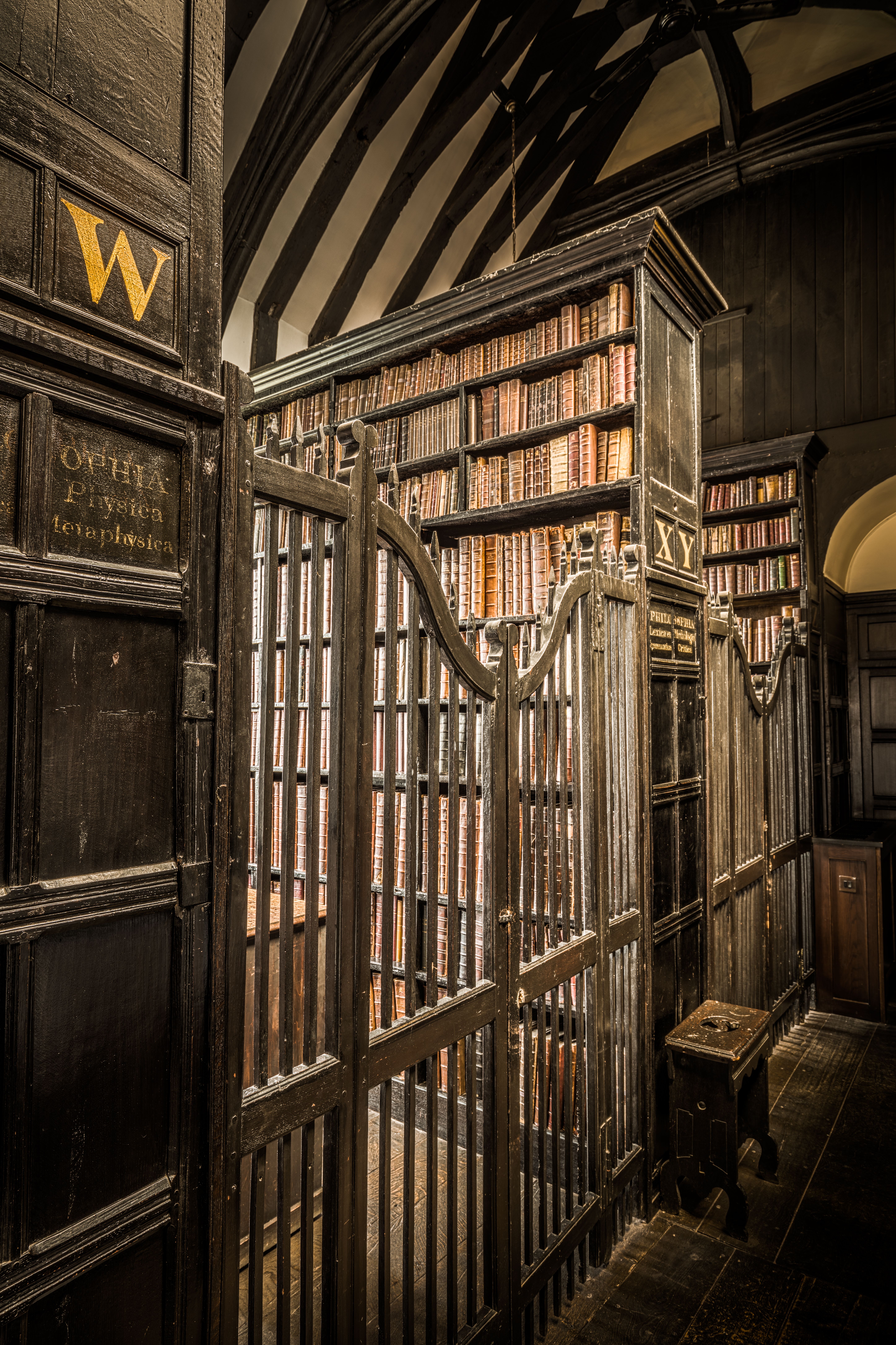 Interior De La Histórica Biblioteca De Chetham En Mánchester · Foto de ...