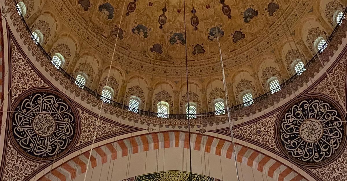 Rüyada Camide Namaz Kılmak - Rüya Tabiri ve Anlamı