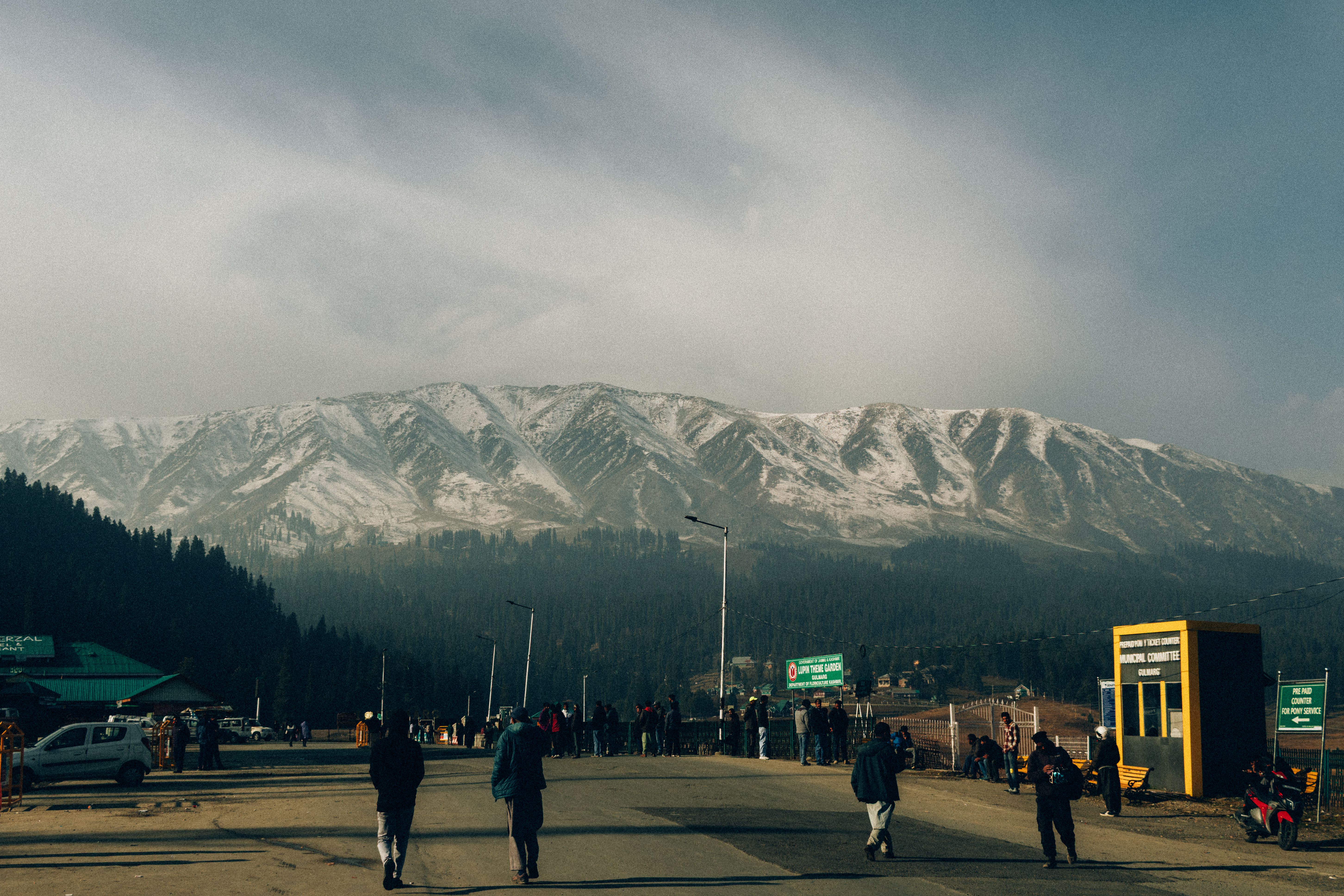 Kashmir Shikara