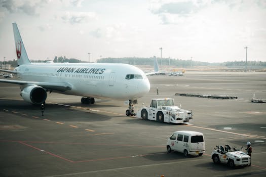 Bandara Soekarno-Hatta Tutup Sementara Runway 3 Akibat Kebakaran Pabrik Plastik - bandara 1