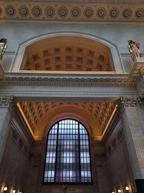Free Interior view of Chicago Union Station showcasing its grand archways and intricate ceiling design. Stock Photo