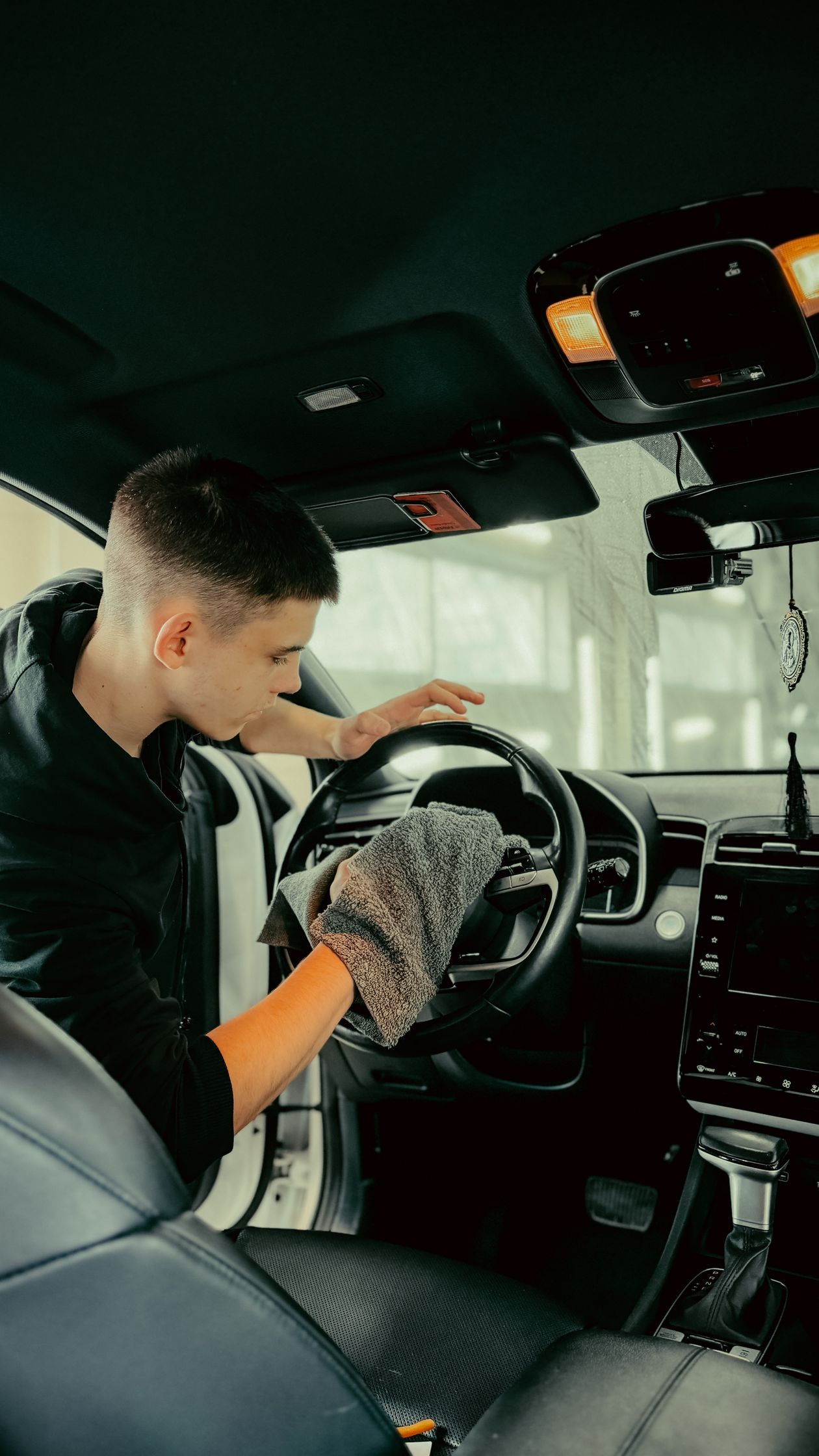 Nettoyage intérieur de voiture à domicile à Pau