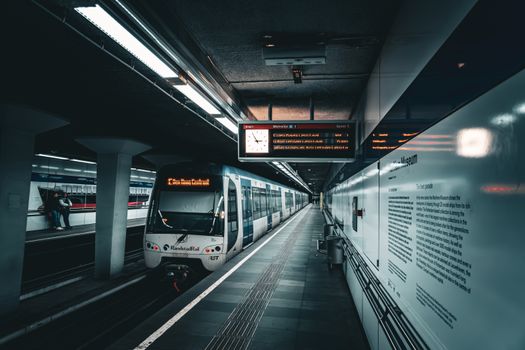 O-Train East Extension Gets New Signage, But No Word Yet on Opening Date