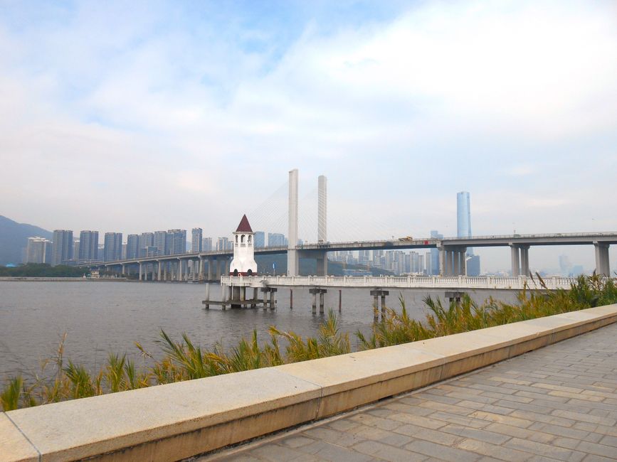 Zhuhai — Zhuhai Waterfront and Lover's Road (情侣路)