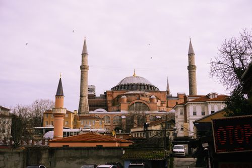 Free Capture of Hagia Sophia with minarets and surrounding architecture in İstanbul, Türkiye. Stock Photo
