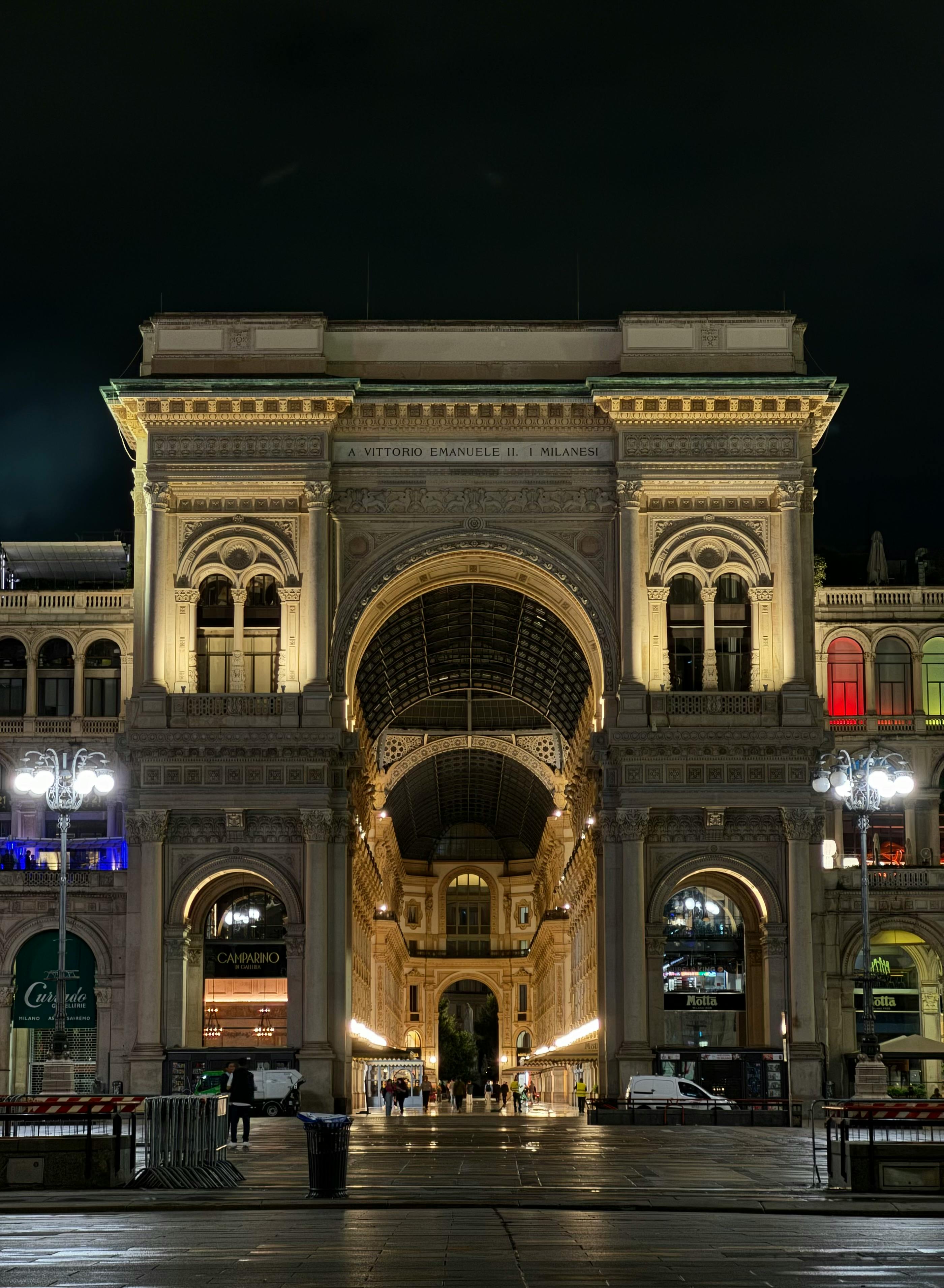 stunning night view of galleria vittorio emanuele ii