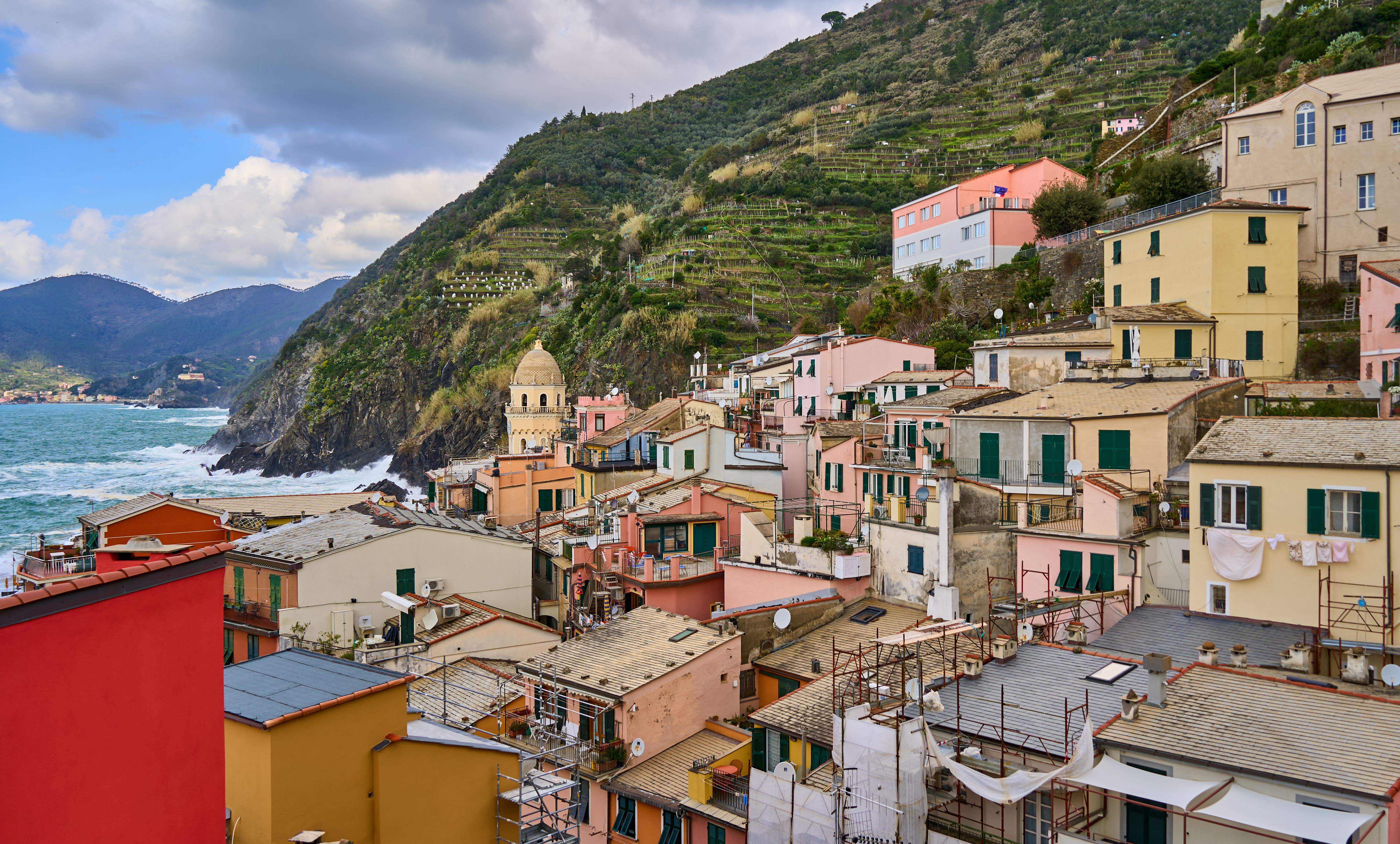 Cinque Terre gyalogos ösvények: útvonaltervező kezdőknek – Cinque Terre colorful villages coastal trail Italy