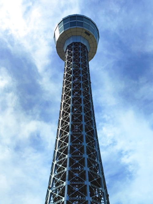 Free A captivating view of Tokyo Tower from below on a clear day with blue skies. Stock Photo