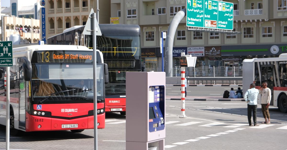 العيش في المدينة الدولية بدبي: المزايا والعيوب