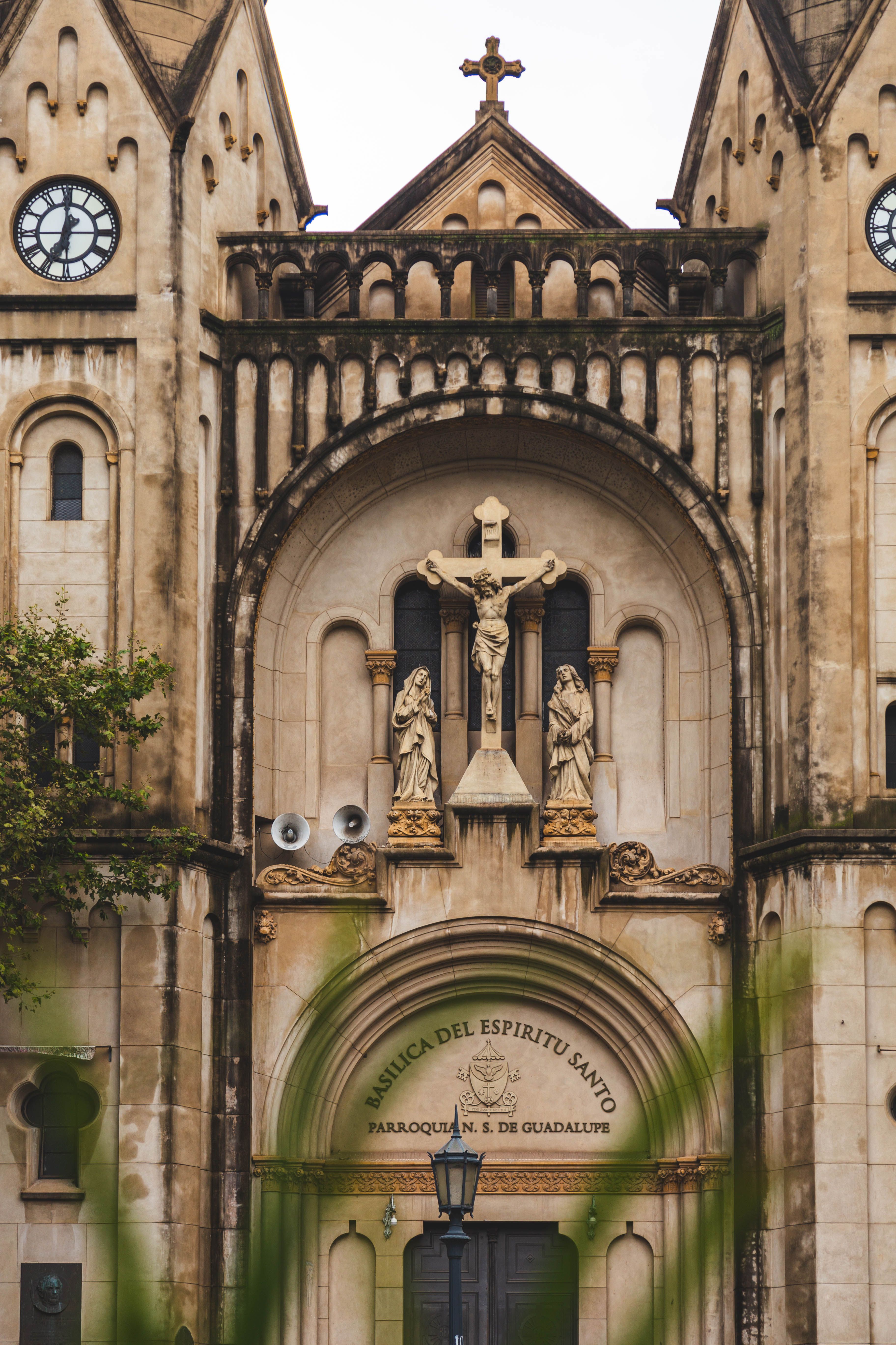 Detailed facade of Basilica del Espíritu Santo, showcasing intricate architecture in Buenos Aires.