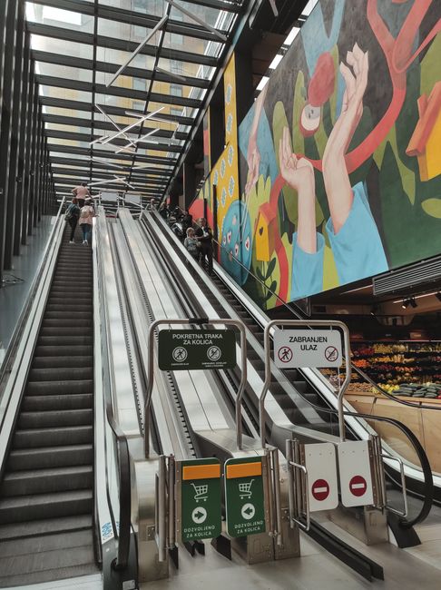 Explore an Immersive Art Experience things to do in vegas for teens