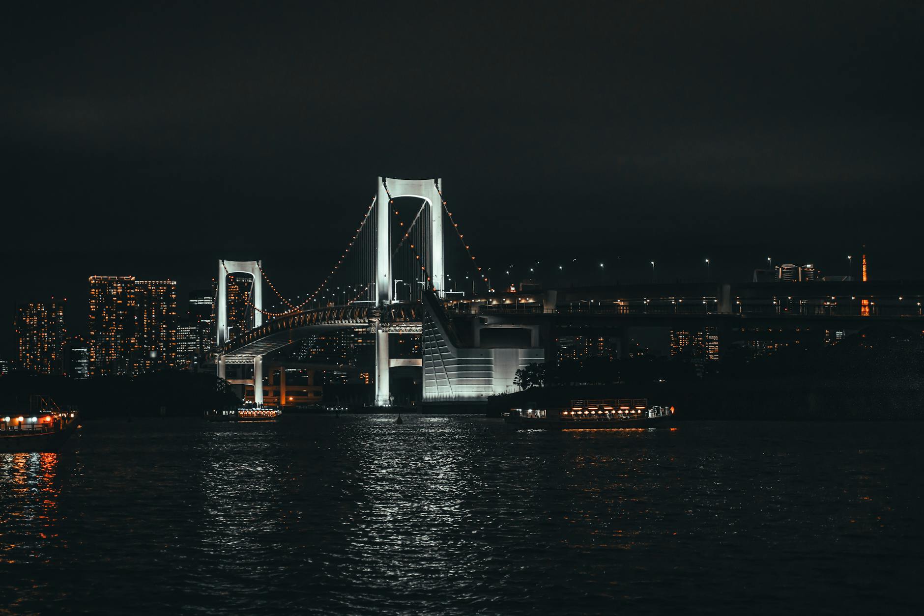 Popular sights in Kanto Landmarks in Kanto