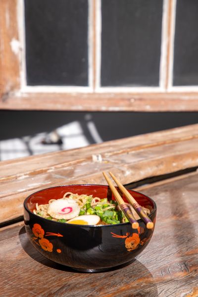 Ramen bowls