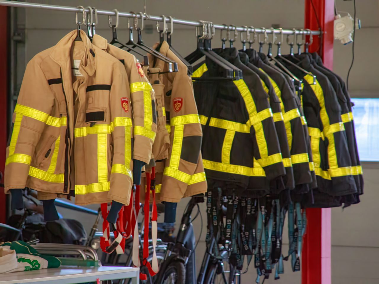Incendies en Gironde : les pompiers jugent leurs protections anti-fumée insuffisantes