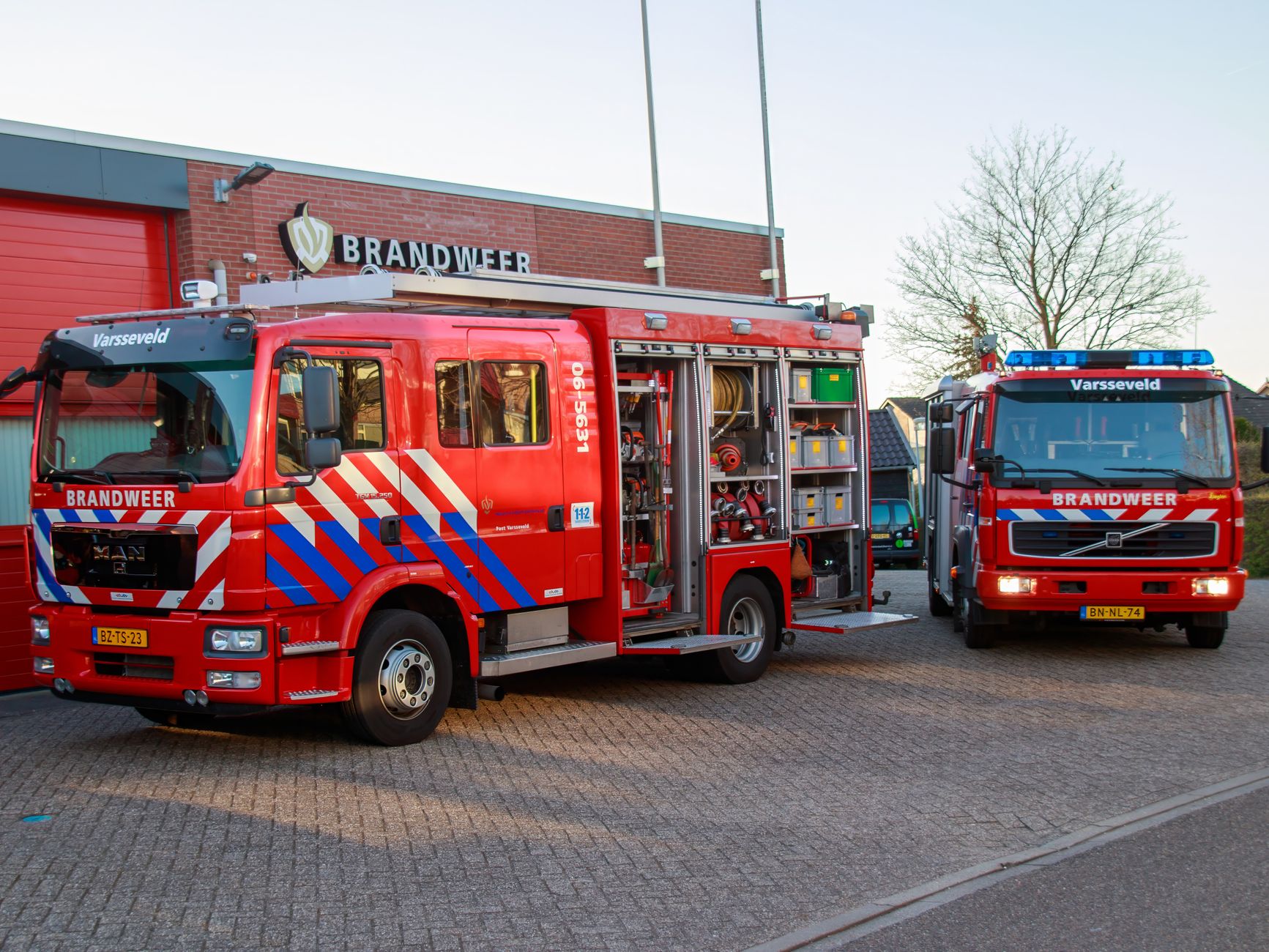 Brand in opslagschuur in buitengebied van Bergen op Zoom