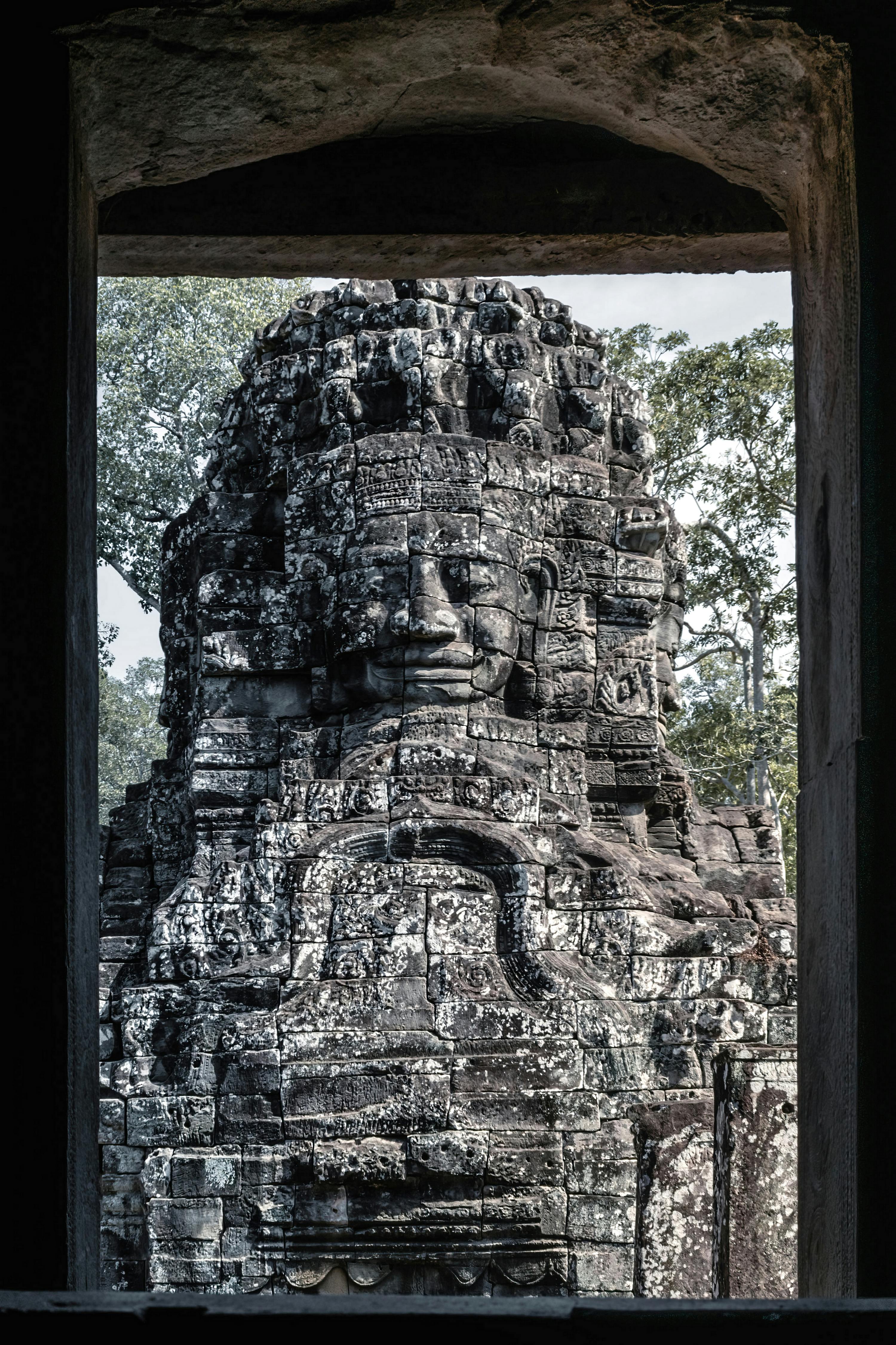 Ancient Temple Explorer Plus