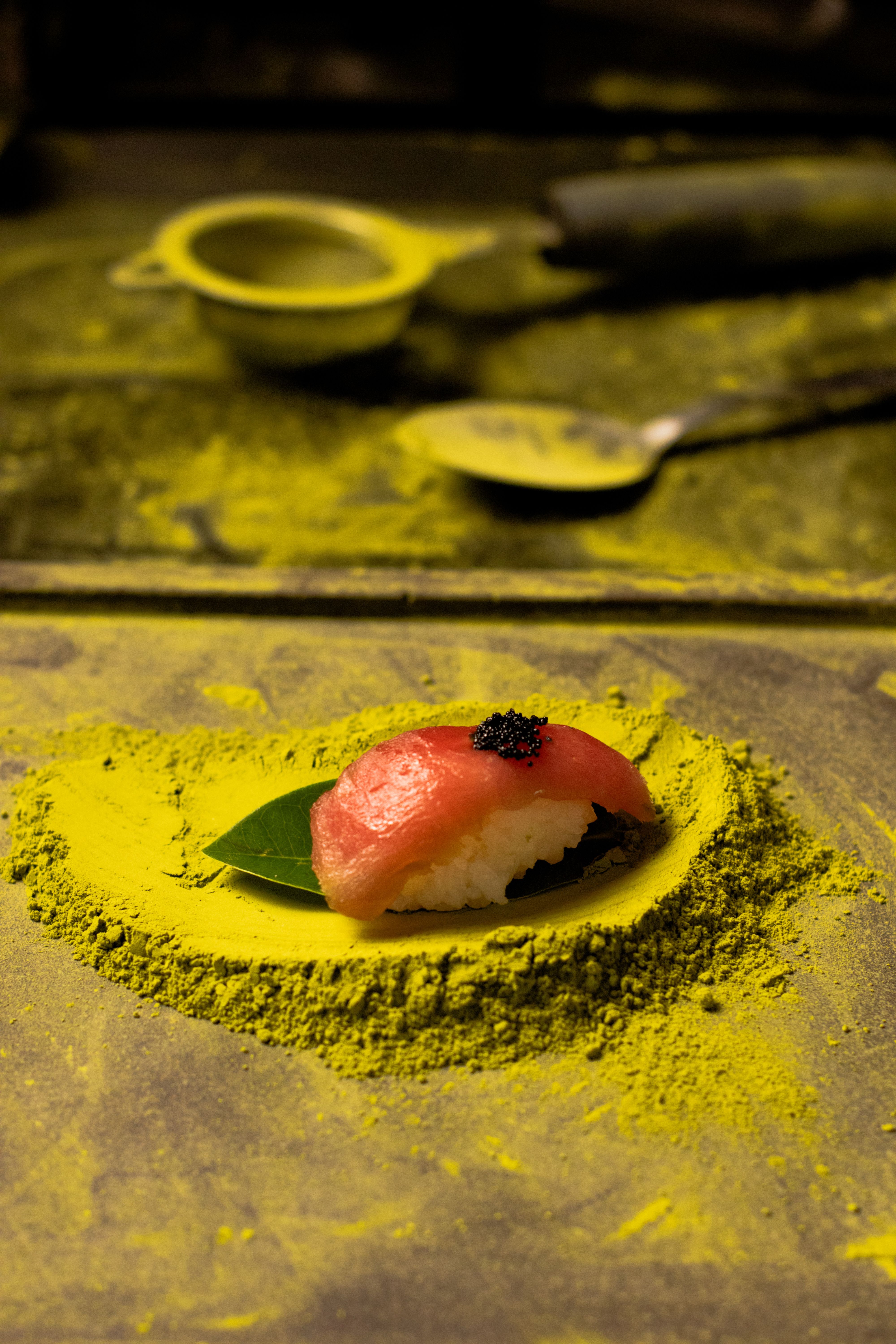 Sushi dan Sashimi di Indonesia: Adaptasi dan Inovasi