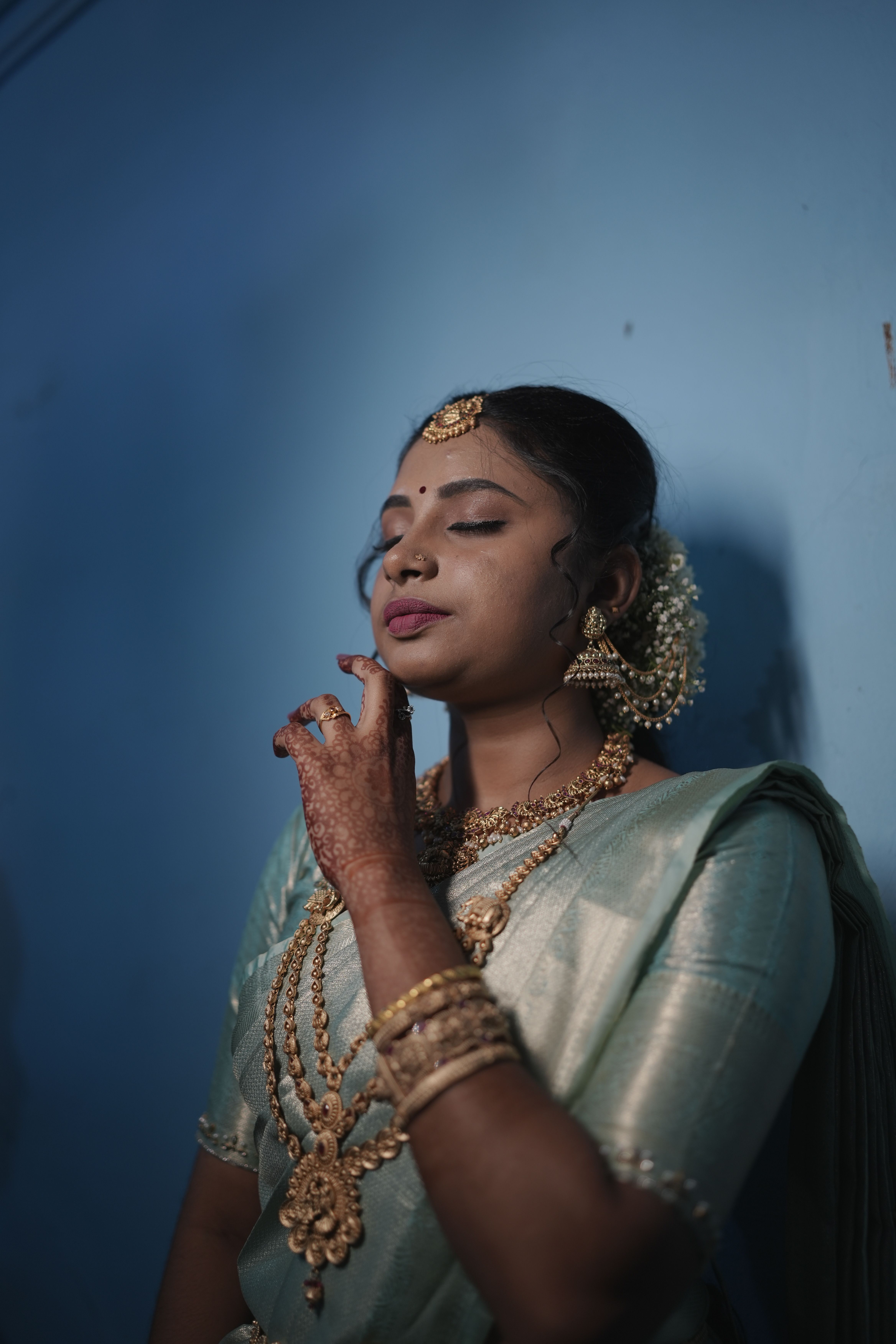 Elegant South Indian Bride in Traditional Attire · Free Stock Photo