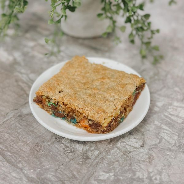 Homemade cookie bar with chocolate and sprinkles, photo by Jared Kaeb on Pexels