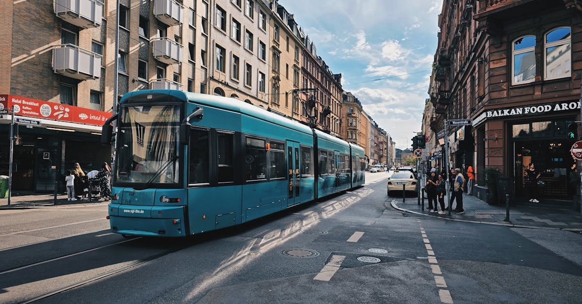 國5清明連假車流大爆發!如何避開高峰時段?