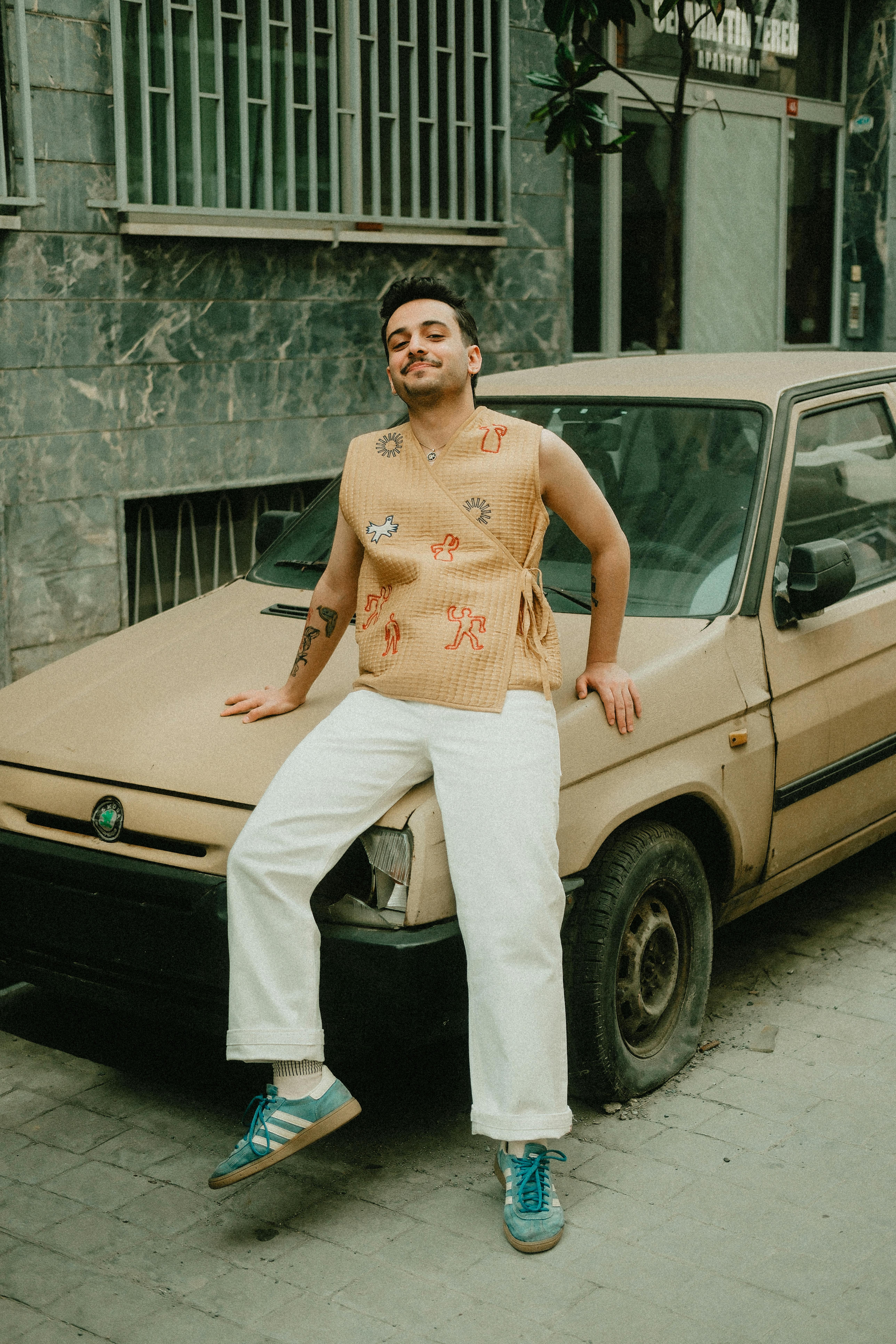 how to change car-key battery for 2020 toyota rav4 hybrid - Featured Image